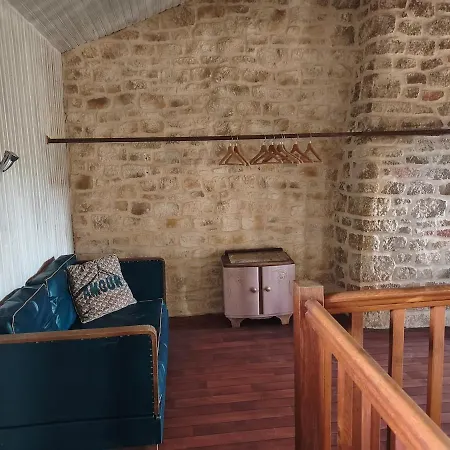 Grande Maison En Campagne Avec Piscine Chauffee Et Decouvrable Semesterbostad Chaudron-en-Mauges