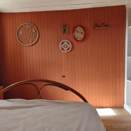 Semesterbostad Grande Maison En Campagne Avec Piscine Chauffee Et Decouvrable
