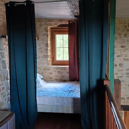 Grande Maison En Campagne Avec Piscine Chauffee Et Decouvrable