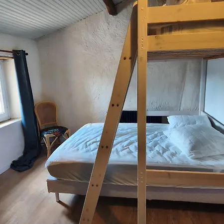 Grande Maison En Campagne Avec Piscine Chauffee Et Decouvrable Semesterbostad *