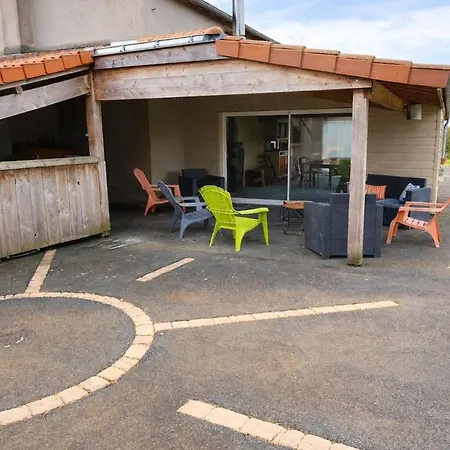 Grande Maison En Campagne Avec Piscine Chauffee Et Decouvrable