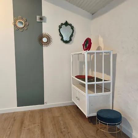Дом отдыха Grande Maison En Campagne Avec Piscine Chauffee Et Decouvrable