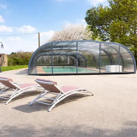 Grande Maison En Campagne Avec Piscine Chauffee Et Decouvrable Дом отдыха *